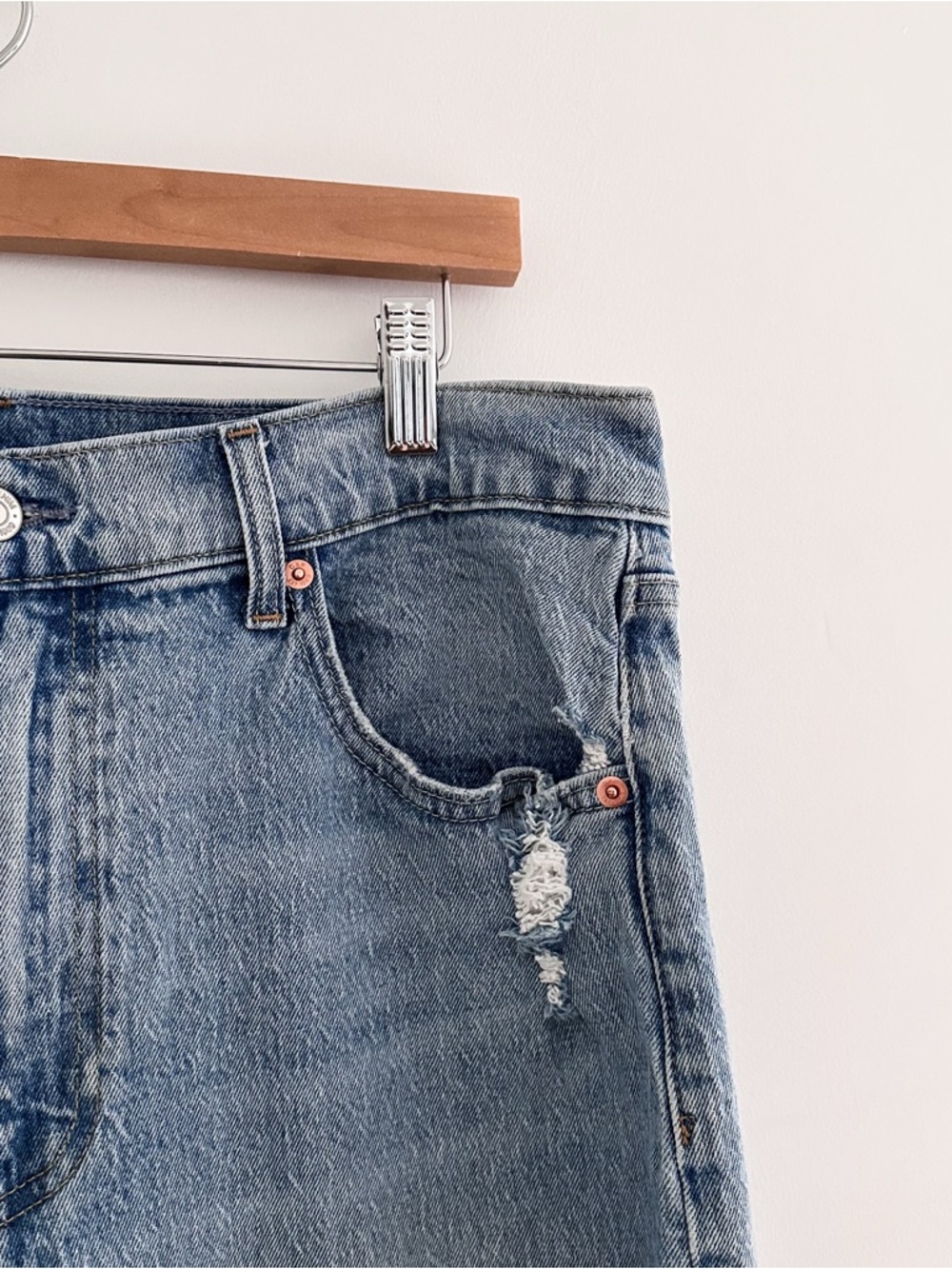 Gap Sky High Straight Leg Jeans | Rigid Denim | Light Wash Distressed | 14 Tall - Picture 4 of 12